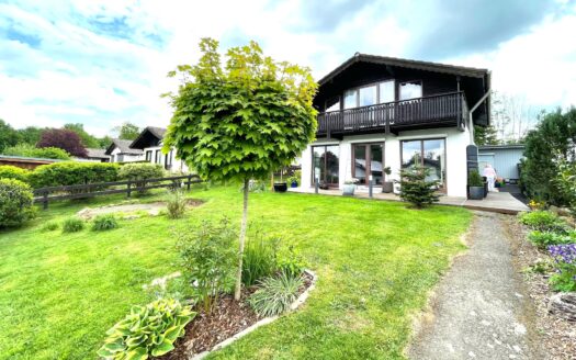 Liebevoll saniertes Haus mit Garten in Ulrichstein