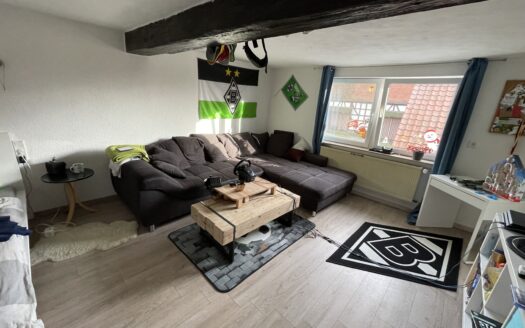Liebevoll saniertes Haus mit Garten, Garagen, Carport in Amöneburg – Rüdigheim