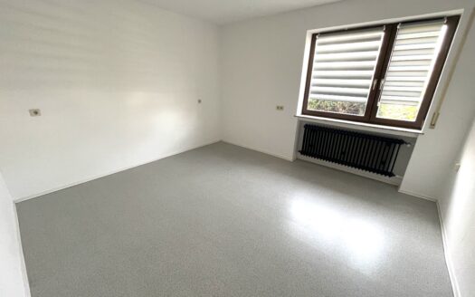 2 Zimmer Wohnung mit neuer Einbauküche in Amöneburg-Roßdorf