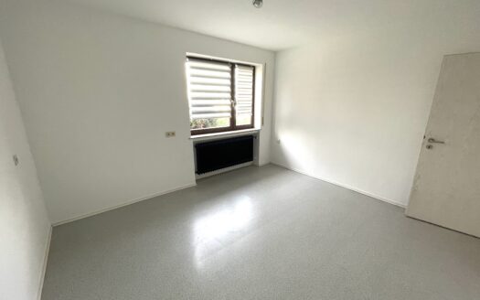 2 Zimmer Wohnung mit neuer Einbauküche in Amöneburg-Roßdorf