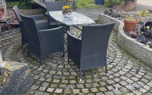 2 Zimmer Wohnung mit neuer Einbauküche in Amöneburg-Roßdorf