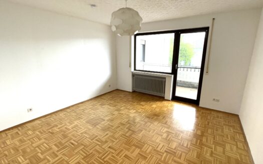 VERMIETET! 5 Zimmer, Küche, Bad, G-WC, Balkon in Amöneburg- Roßdorf
