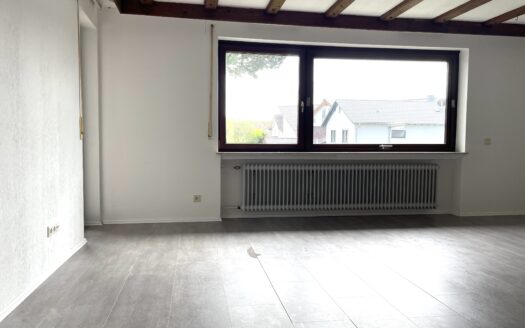VERMIETET! 5 Zimmer, Küche, Bad, G-WC, Balkon in Amöneburg- Roßdorf