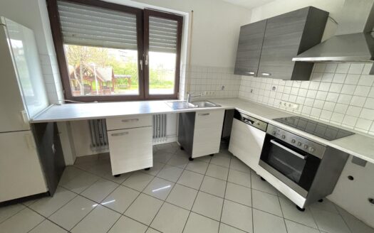 VERMIETET! 5 Zimmer, Küche, Bad, G-WC, Balkon in Amöneburg- Roßdorf