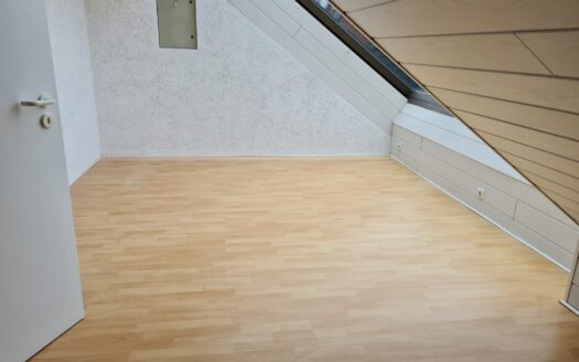 4 Zimmer Wohnung mit Einbauküche u. Garage in Rabenau Geilshausen