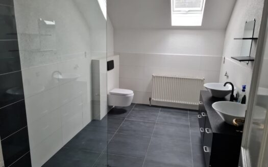 4 Zimmer Wohnung mit Einbauküche u. Garage in Rabenau Geilshausen