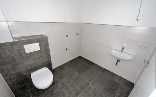 VERKAUFT! 3 Zimmer Eigentumswohnung mit Terrasse in Neustadt – Neubau (W7)