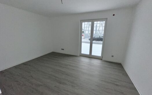 seniorengerechte 3 Zi.- Eigentumswohnung mit Balkon in Neustadt – Neubau (W3)
