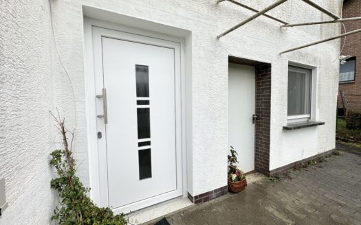 1-2 Familien – Haus mit Garten u Garage in Homberg (Ohm)