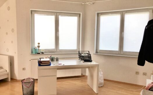 **Traumhaftes Reihen-Eckhaus in Alsfeld – Vielfältigkeit und Modernität vereint