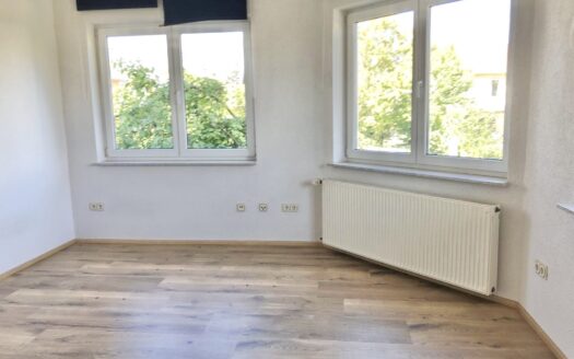 **Traumhaftes Reihen-Eckhaus in Alsfeld – Vielfältigkeit und Modernität vereint