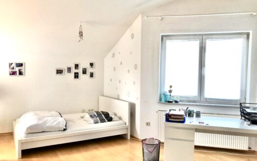 **Traumhaftes Reihen-Eckhaus in Alsfeld – Vielfältigkeit und Modernität vereint