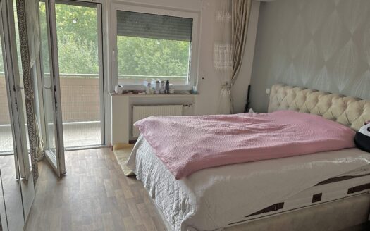 1-2 Familien – Haus mit Garten u Garage in Homberg (Ohm)