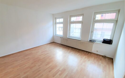 WOHN- u. GESCHÄFTSHAUS im Herzen von KIRCHHAIN – RENDITEOBJEKT