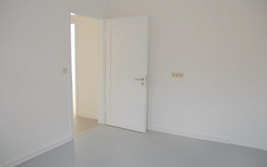 WOHN- u. GESCHÄFTSHAUS im Herzen von KIRCHHAIN – RENDITEOBJEKT
