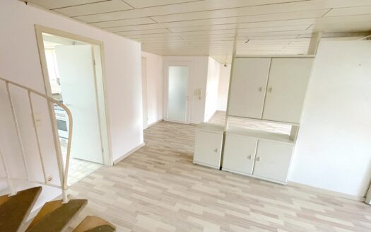 WOHN- u. GESCHÄFTSHAUS im Herzen von KIRCHHAIN – RENDITEOBJEKT
