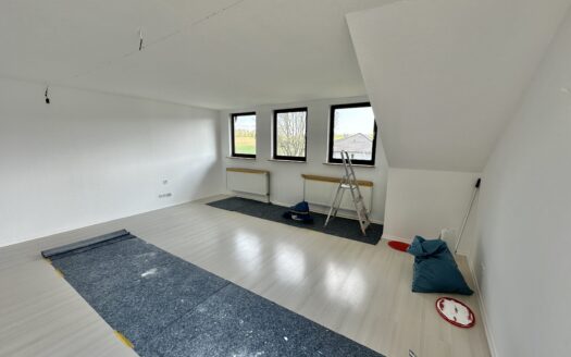 Helle 2-Zimmer-Wohnung mit Sonnenbalkon in Amöneburg-Roßdorf – ab sofort verfügbar!