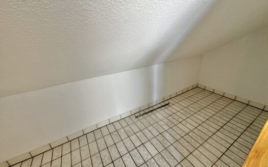 Helle 2-Zimmer-Wohnung mit Sonnenbalkon in Amöneburg-Roßdorf – ab sofort verfügbar!