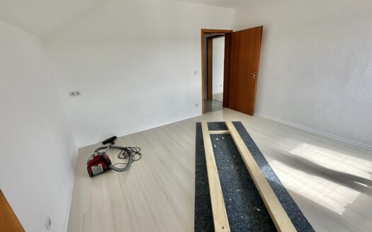 Helle 2-Zimmer-Wohnung mit Sonnenbalkon in Amöneburg-Roßdorf – ab sofort verfügbar!