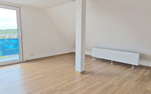 Exklusiv saniertes Stadthaus mit zwei Balkonen, Stellplatz & traumhafter Aussicht in Homberg (Ohm)