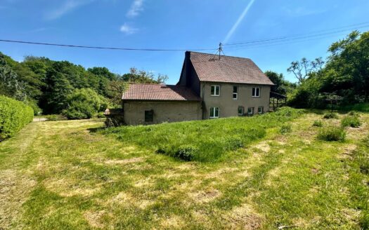 VERKAUFT! Renoviertes Einfamilienhaus mit großem Grundstück in 66839 Schmelz-Dorf
