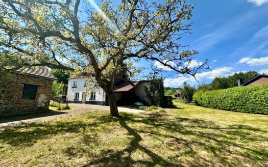 VERKAUFT! Renoviertes Einfamilienhaus mit großem Grundstück in 66839 Schmelz-Dorf