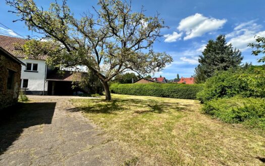 VERKAUFT! Renoviertes Einfamilienhaus mit großem Grundstück in 66839 Schmelz-Dorf