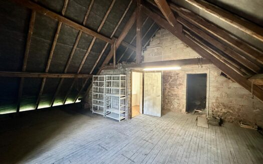 VERKAUFT! Renoviertes Einfamilienhaus mit großem Grundstück in 66839 Schmelz-Dorf