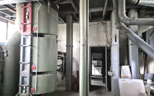 Gewerbeimmobilie – Halle –  Wohnhaus  – Büro und vielseitige Lagerflächen in Zell (Romrod)