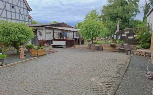 Charmantes Fachwerkhaus mit großem Garten in Stadtallendorf-Schweinsberg