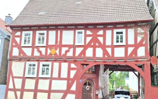 Charmantes Fachwerkhaus mit großem Garten in Stadtallendorf-Schweinsberg