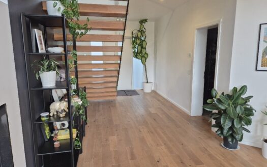 Exklusives Galeriehaus mit KNX-Gebäudeautomation und hochwertiger Ausstattung