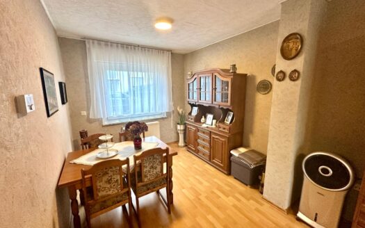 Erdgeschoss – Wohnung mit Terrasse u. kl. Garten in Saarbrücken – Rodenhof