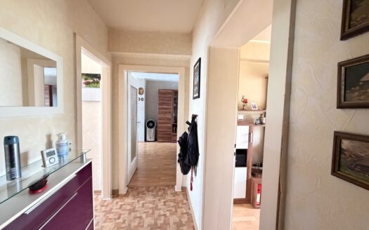 Erdgeschoss – Wohnung mit Terrasse u. kl. Garten in Saarbrücken – Rodenhof