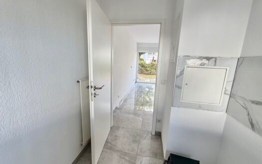 Barrierefreies, modernisiertes 1-Zi. Apartment mit Terrasse u Stellplatz in Saarbrücken