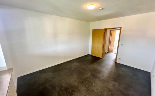Großzügige 4-Zimmer-Wohnung mit Sonnenbalkon und Weitblick